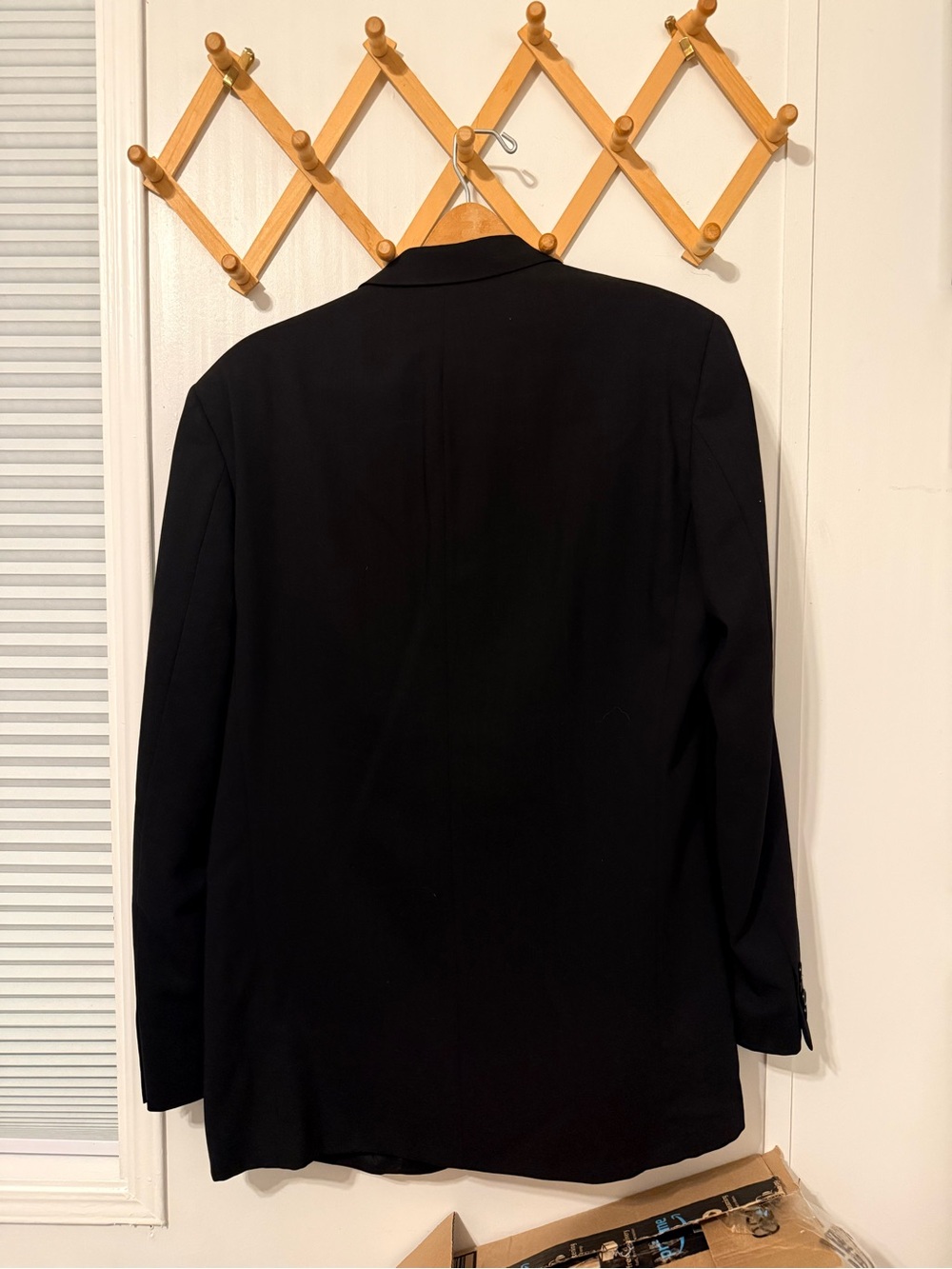 Hugo Boss Men's Black Single-Breasted Suit Blazer - Picture 5 of 5